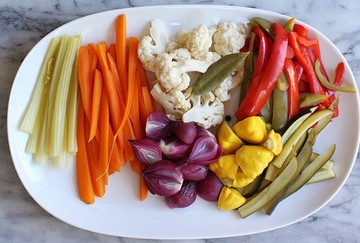 Italian Style Pickled Vegetables